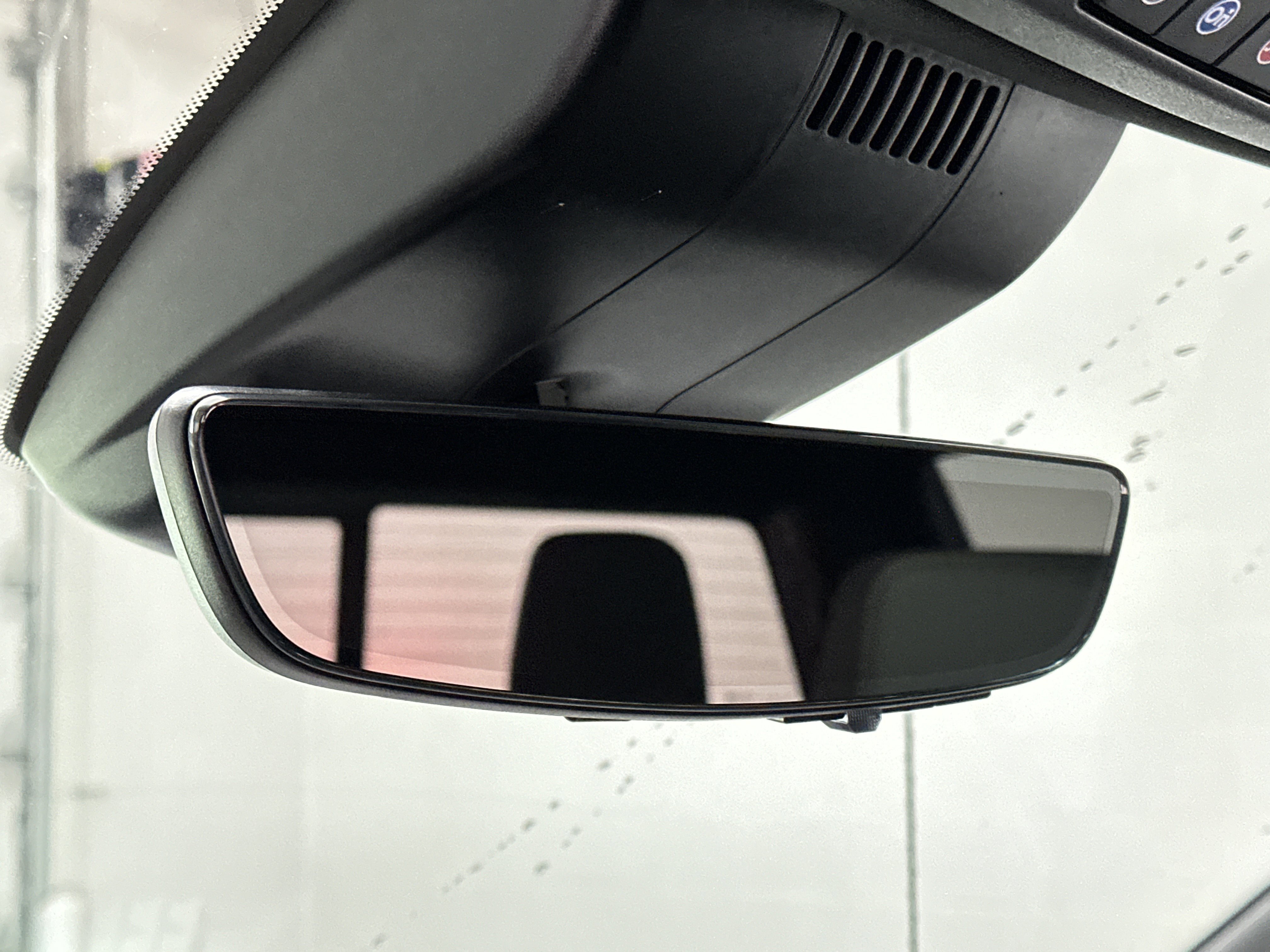 Used 2022 Chevrolet Silverado 1500 ZR2 w/ Technology Package image 38