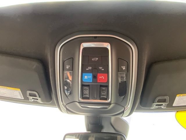 Used 2023 Jeep Grand Cherokee L Laredo AWD/4WD image 21