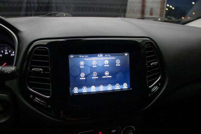 Used 2020 Jeep Compass Altitude image 35