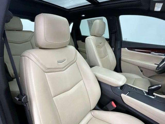 Used 2019 Cadillac XT5 Luxury AWD/4WD image 14