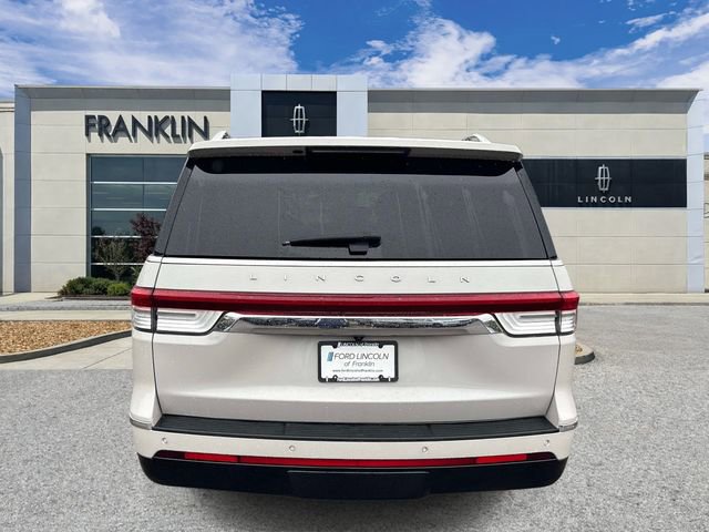 Certified 2023 Lincoln Navigator Reserve AWD/4WD image 6