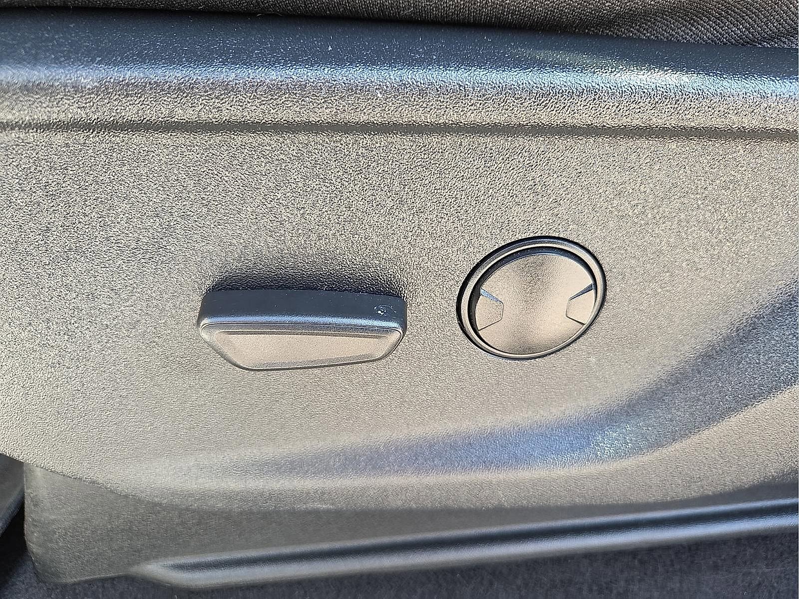 Used 2023 Ford F150 XLT w/ Equipment Group 301A Mid image 15