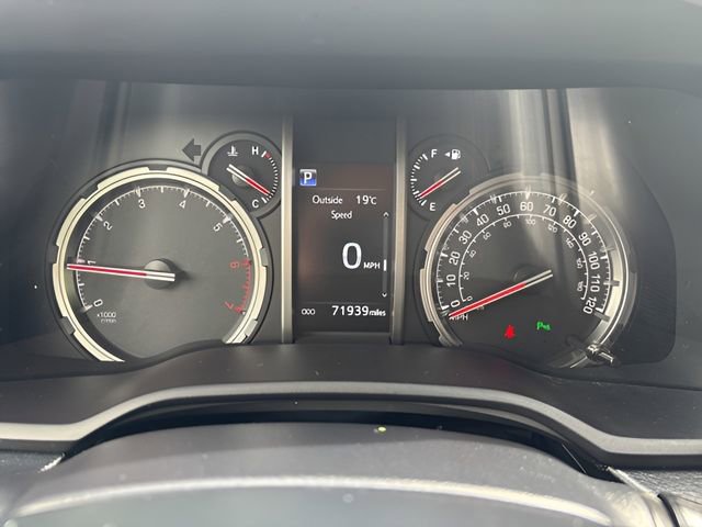 Used 2022 Toyota 4Runner Limited image 12