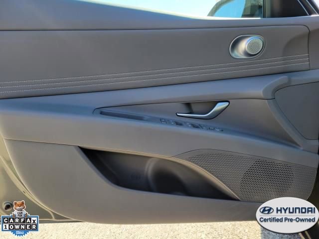 Used 2025 Hyundai Elantra SEL FWD image 13