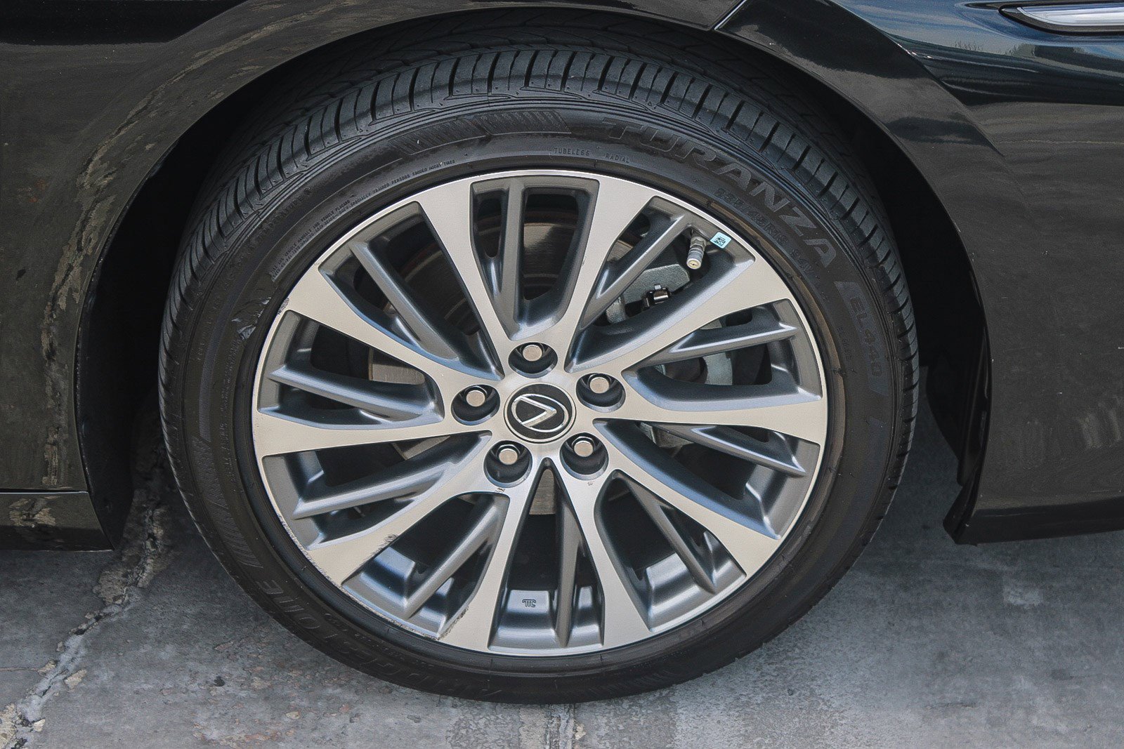 Used 2020 Lexus ES 350 w/ Premium Package image 11