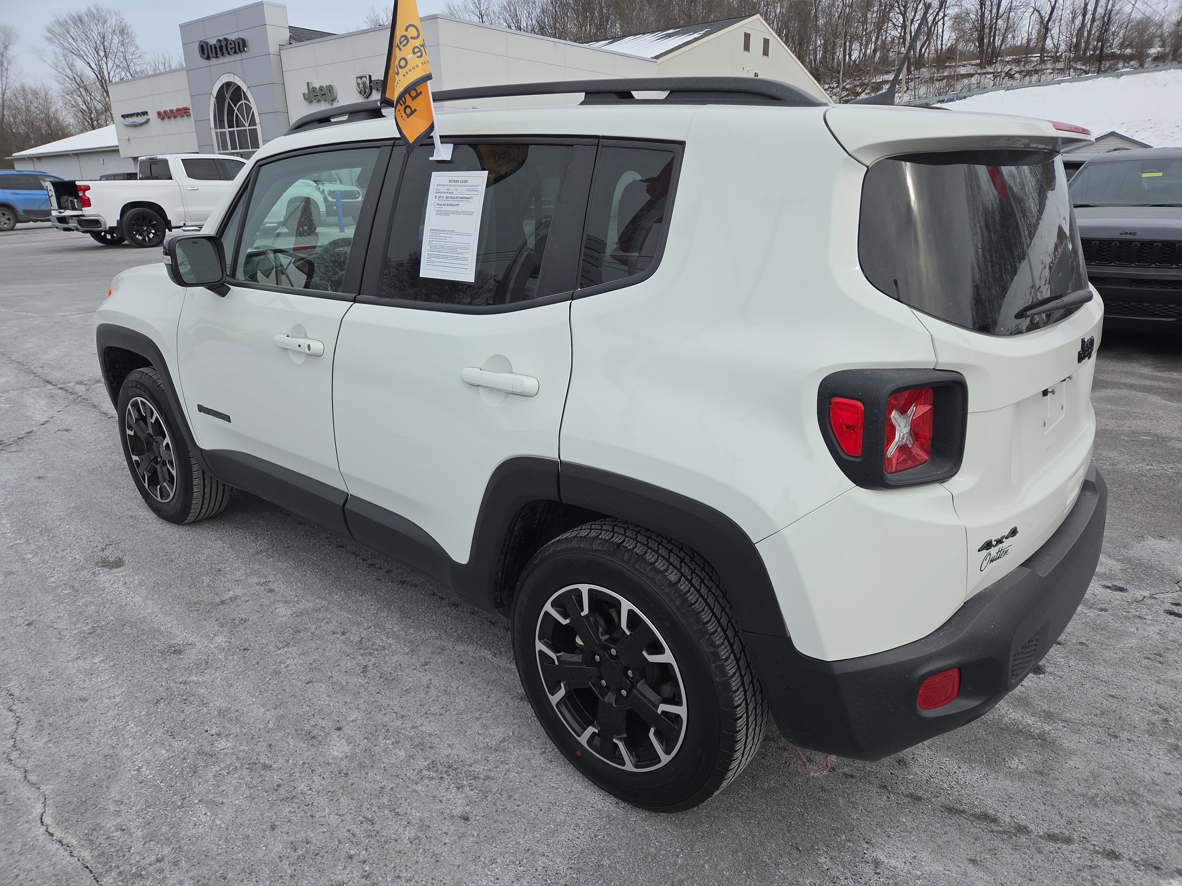 Certified 2023 Jeep Renegade Latitude AWD/4WD image 5