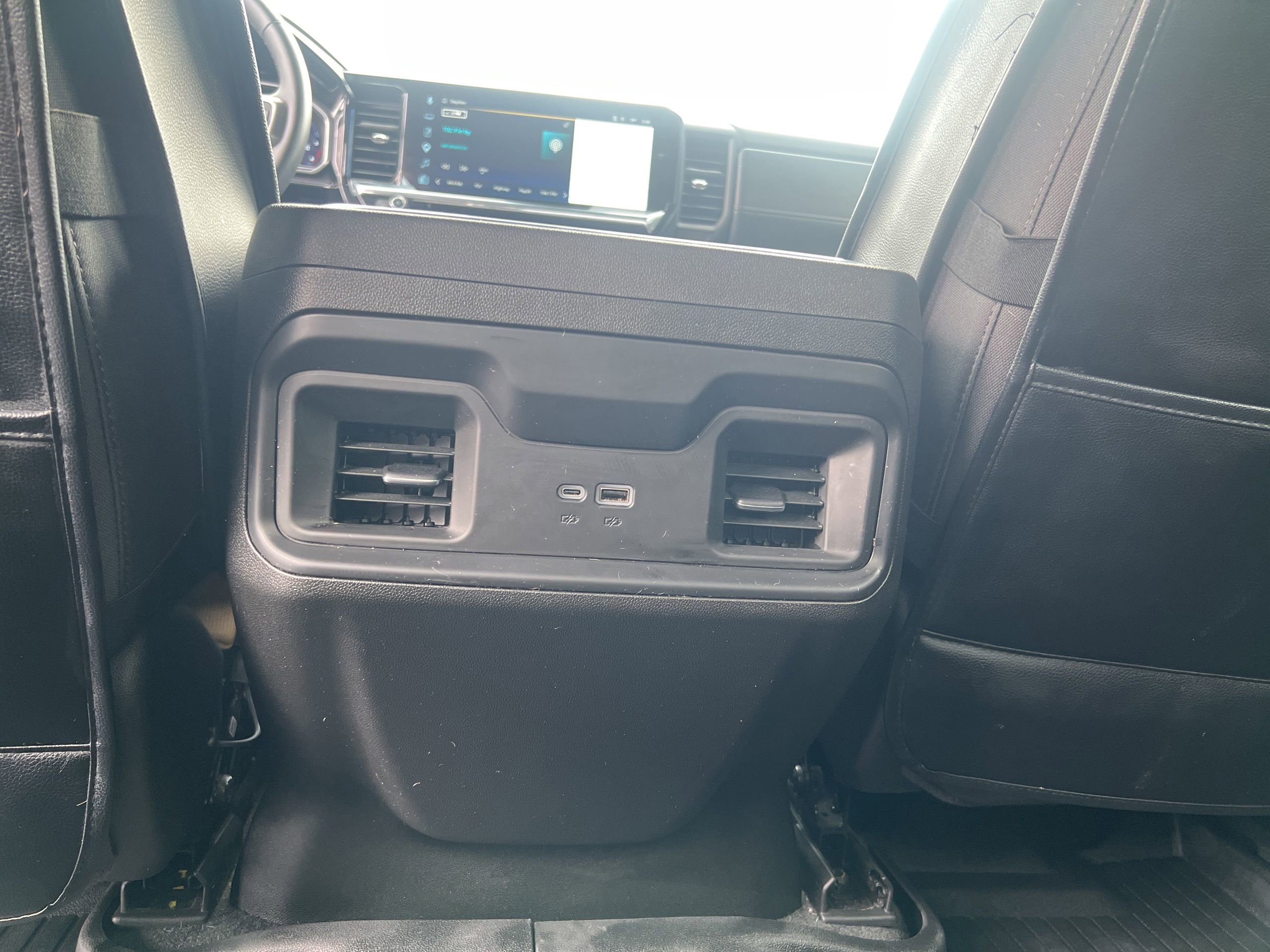 Used 2024 Chevrolet Silverado 1500 RST AWD/4WD image 18