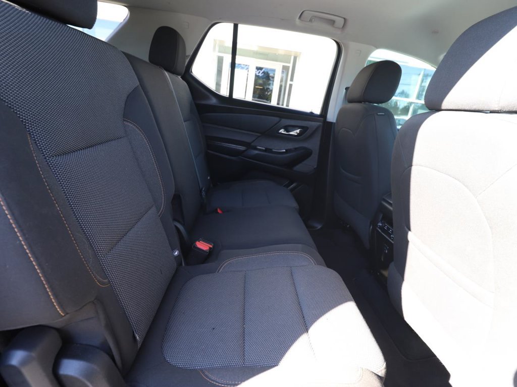 Used 2021 Chevrolet Traverse LS FWD image 24