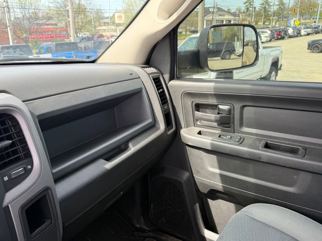 Used 2018 RAM 2500 Tradesman w/ Chrome Appearance Group image 24