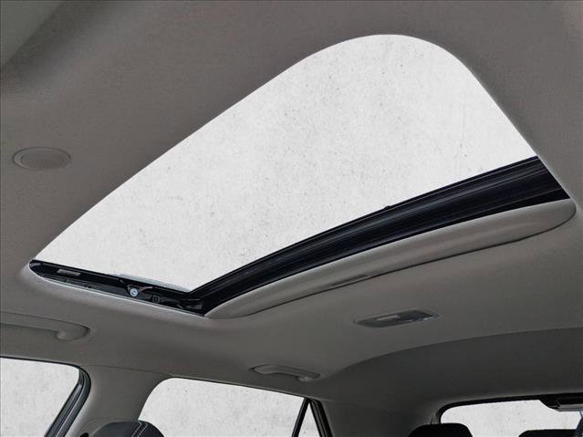 New 2026 Hyundai Venue SEL FWD image 16