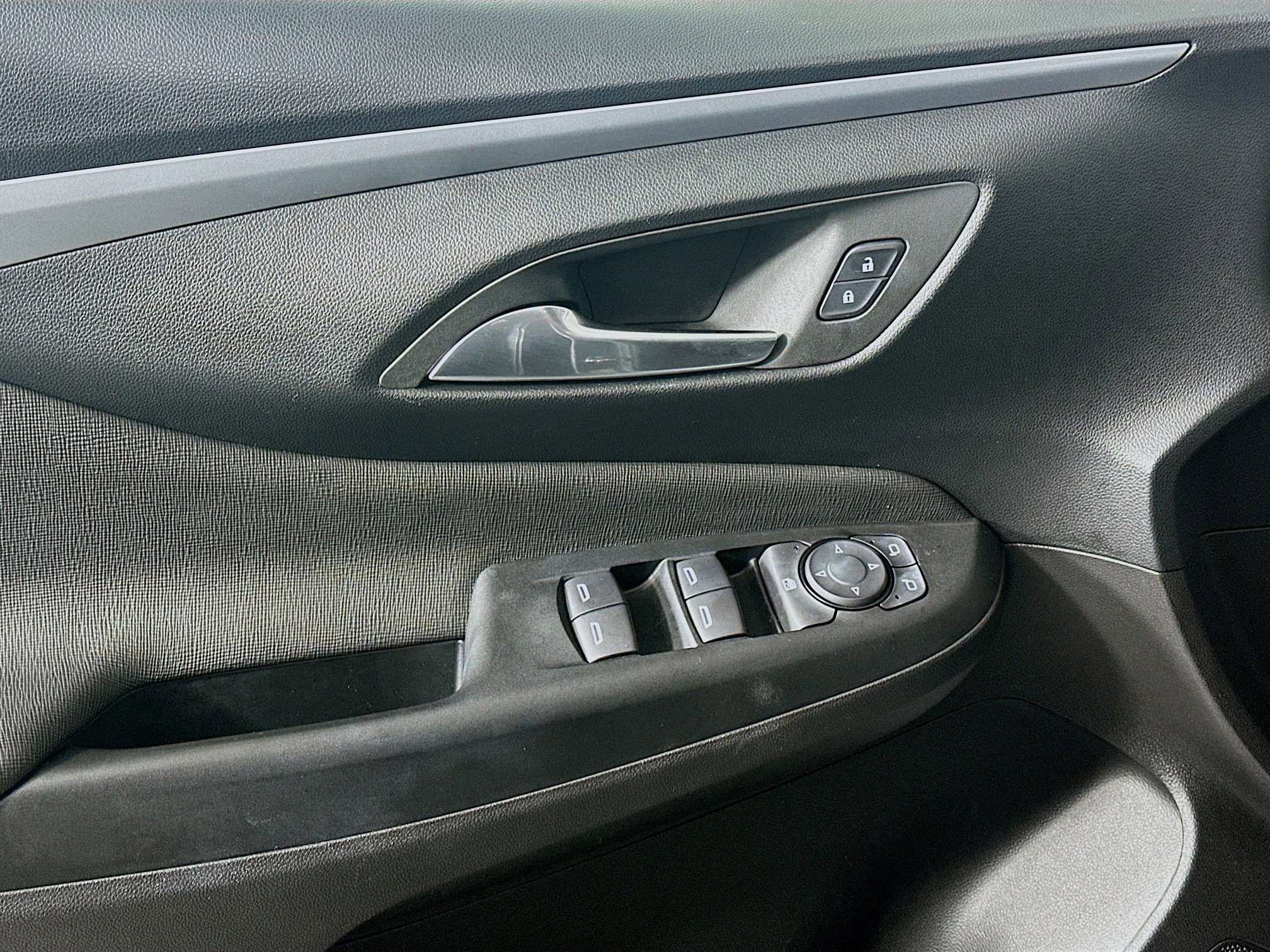 Used 2025 Buick Envista Preferred FWD image 15