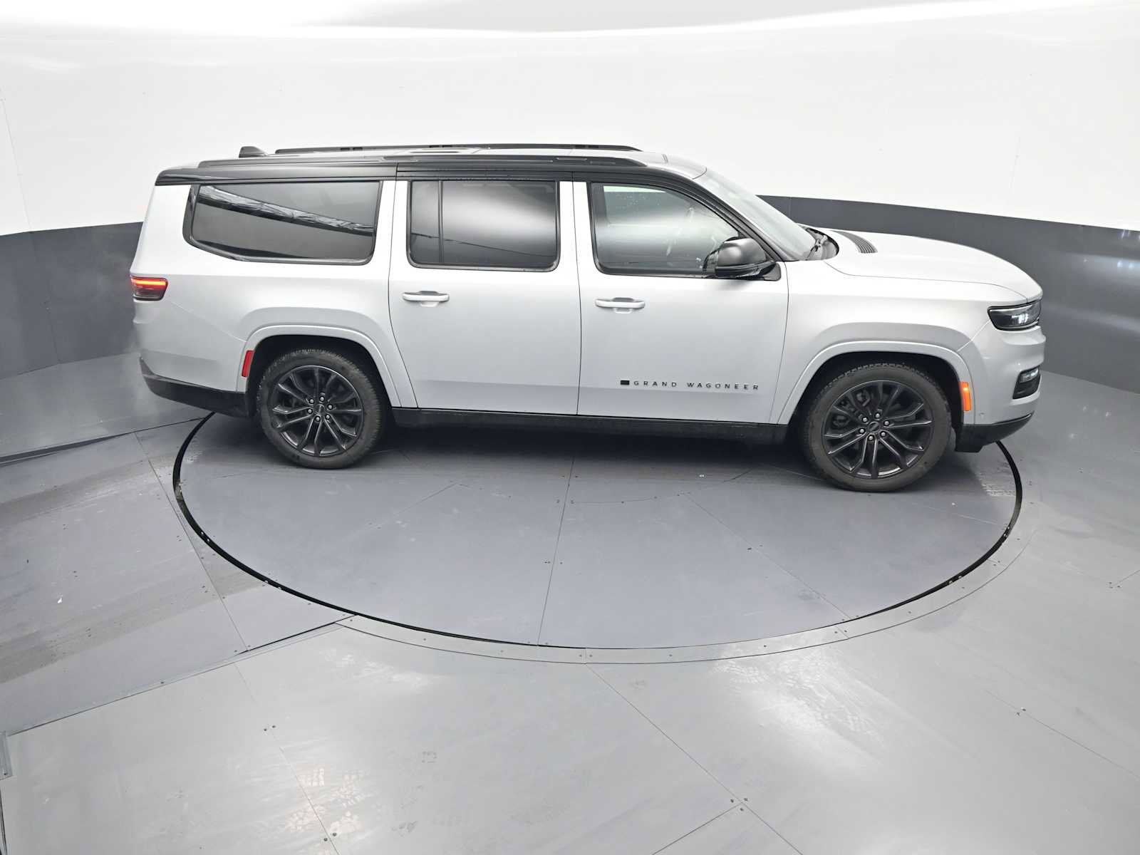 Used 2024 Jeep Grand Wagoneer L Series II w/ Quick Order Packagew 28T image 45