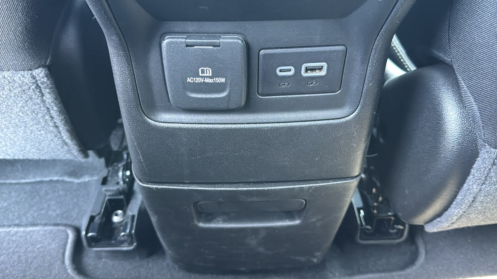 Used 2023 GMC Acadia SLE w/ Driver Convenience Package AWD/4WD image 30