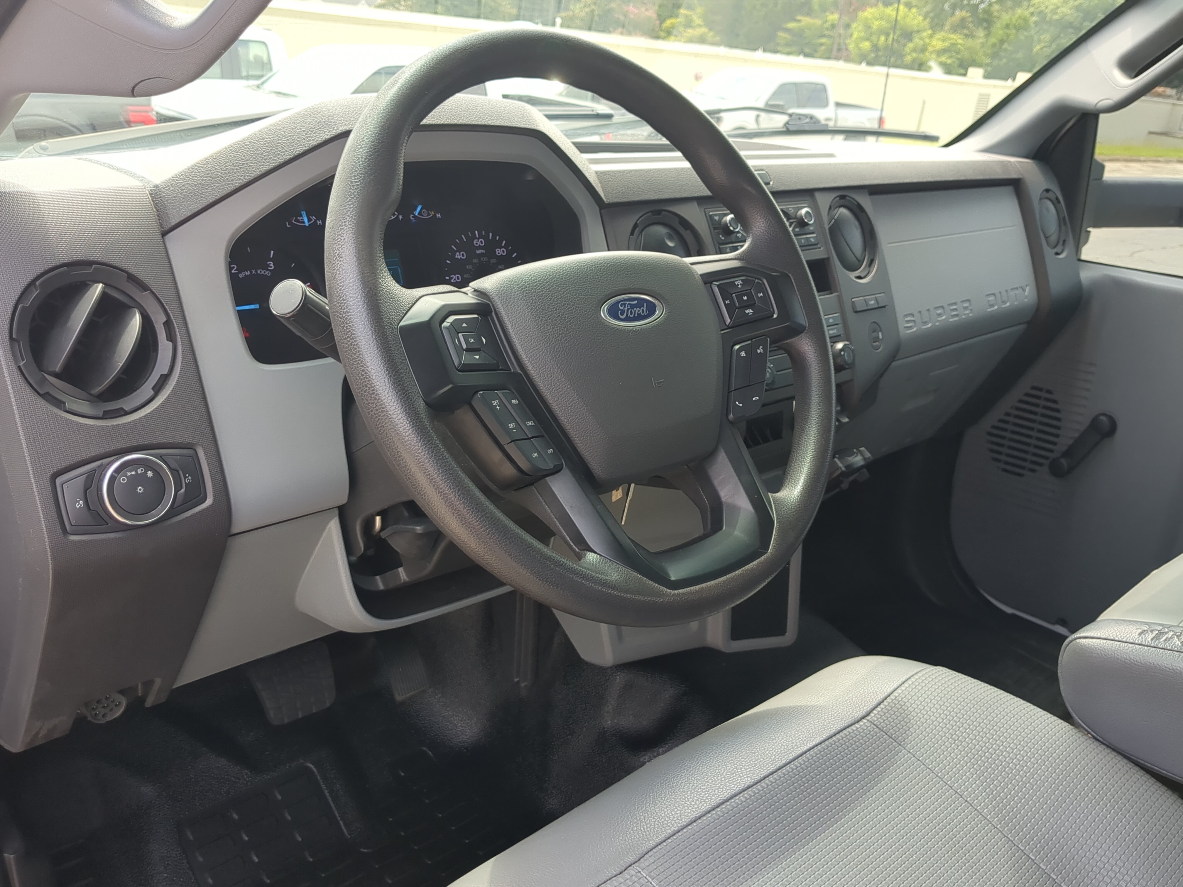 Used 2021 Ford F750 2WD Regular Cab Super Duty image 13