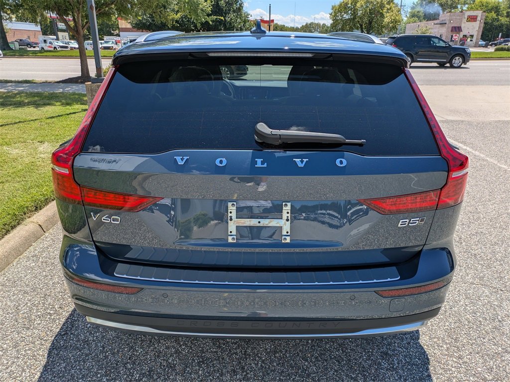 New 2026 Volvo V60 B5 Cross Country Plus w/ Protection Package Premier image 5