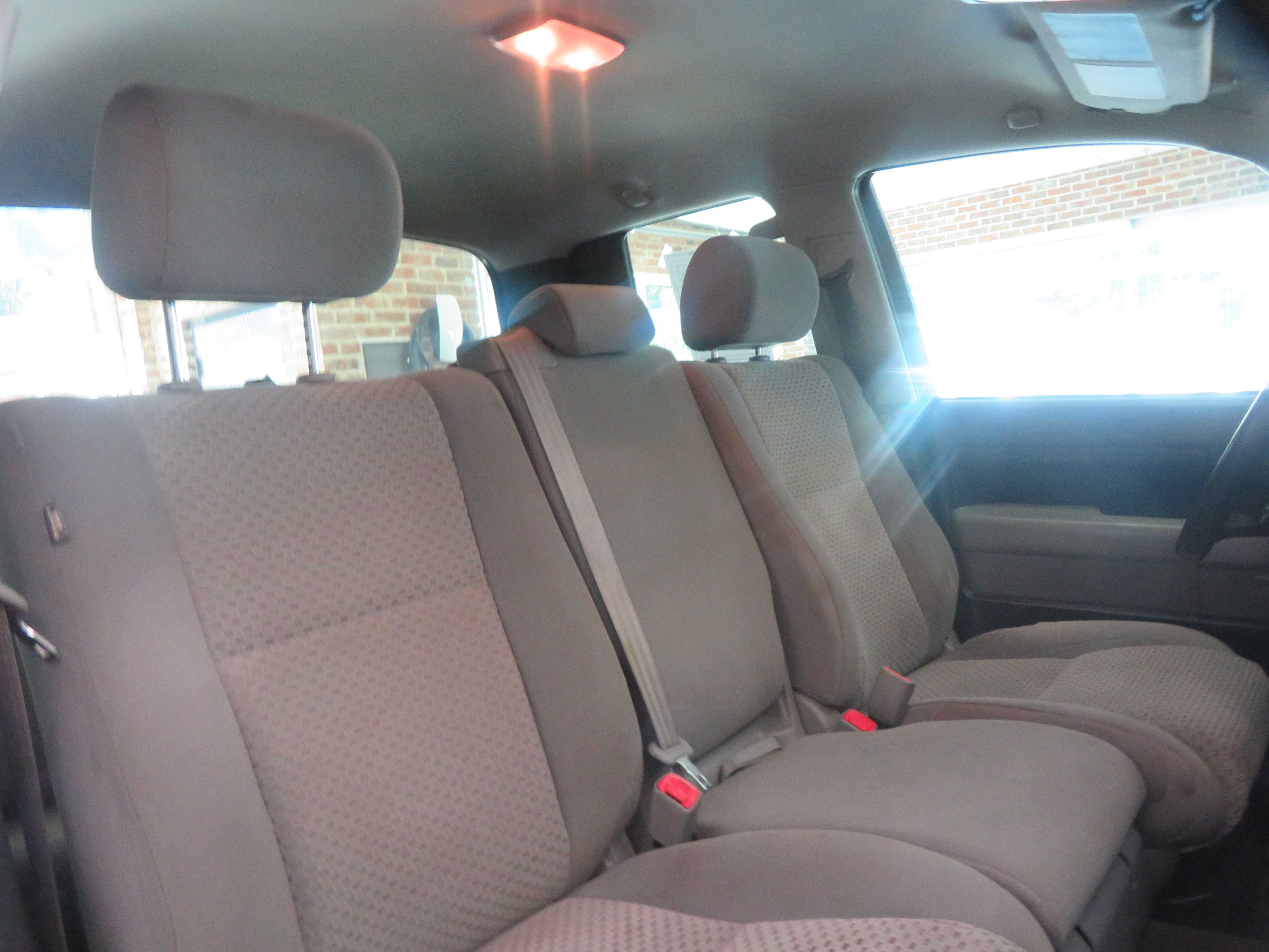 Used 2012 Toyota Tundra 4x4 Double Cab w/ Tow Pkg image 25