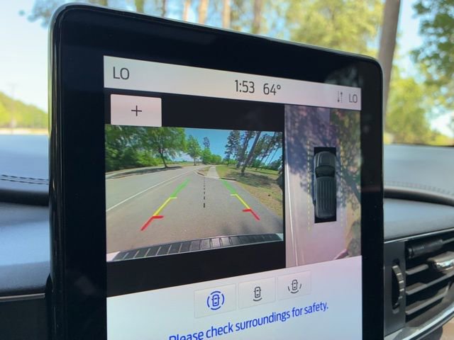 Used 2022 Ford Explorer Platinum w/ Equipment Group 601A AWD/4WD image 34