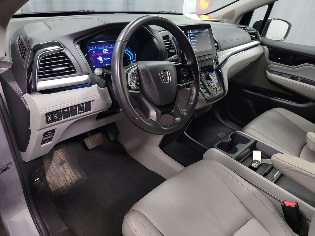 Used 2023 Honda Odyssey Touring image 13
