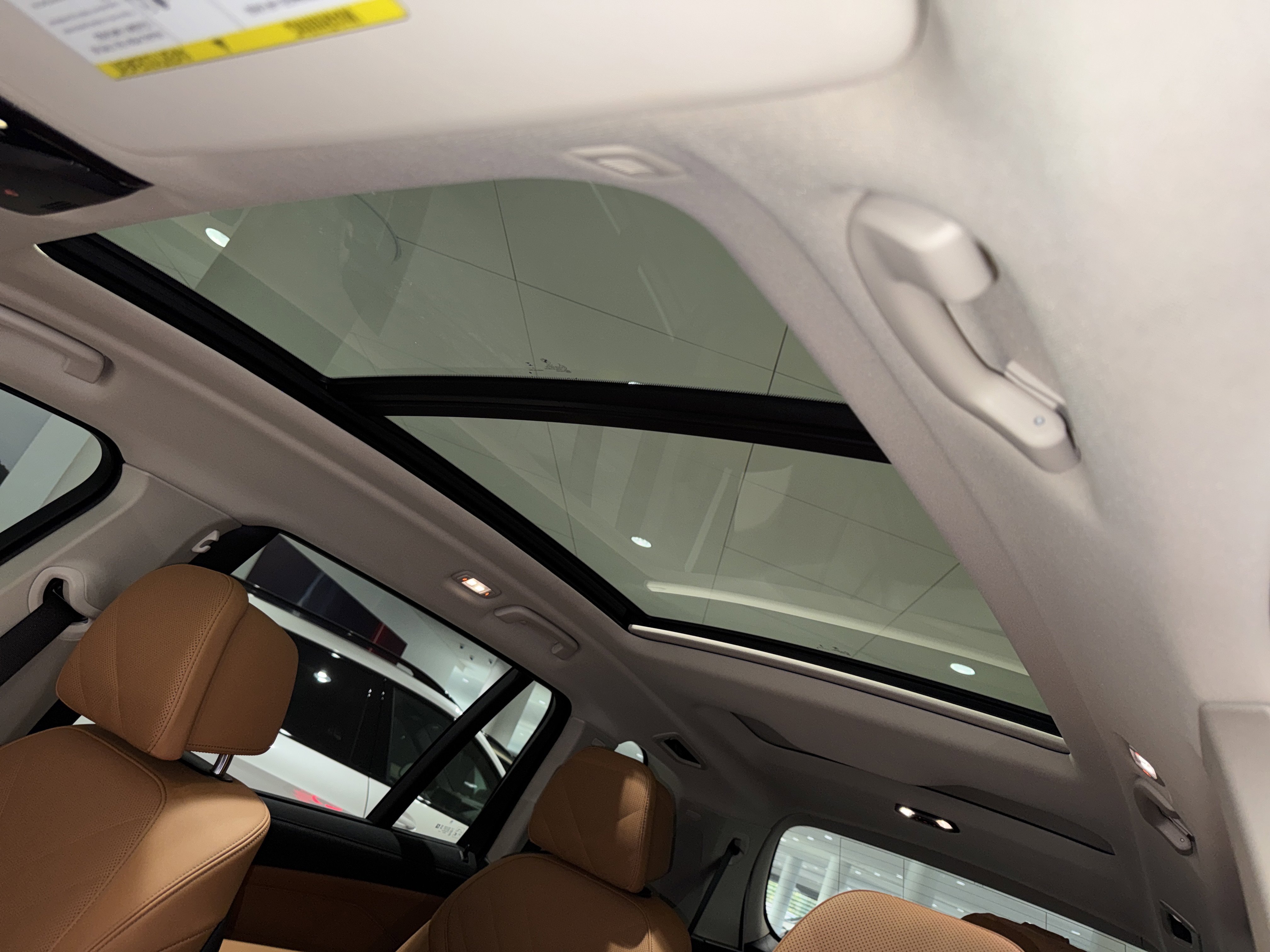 Certified 2025 BMW X7 xDrive40i w/ Premium Package image 32