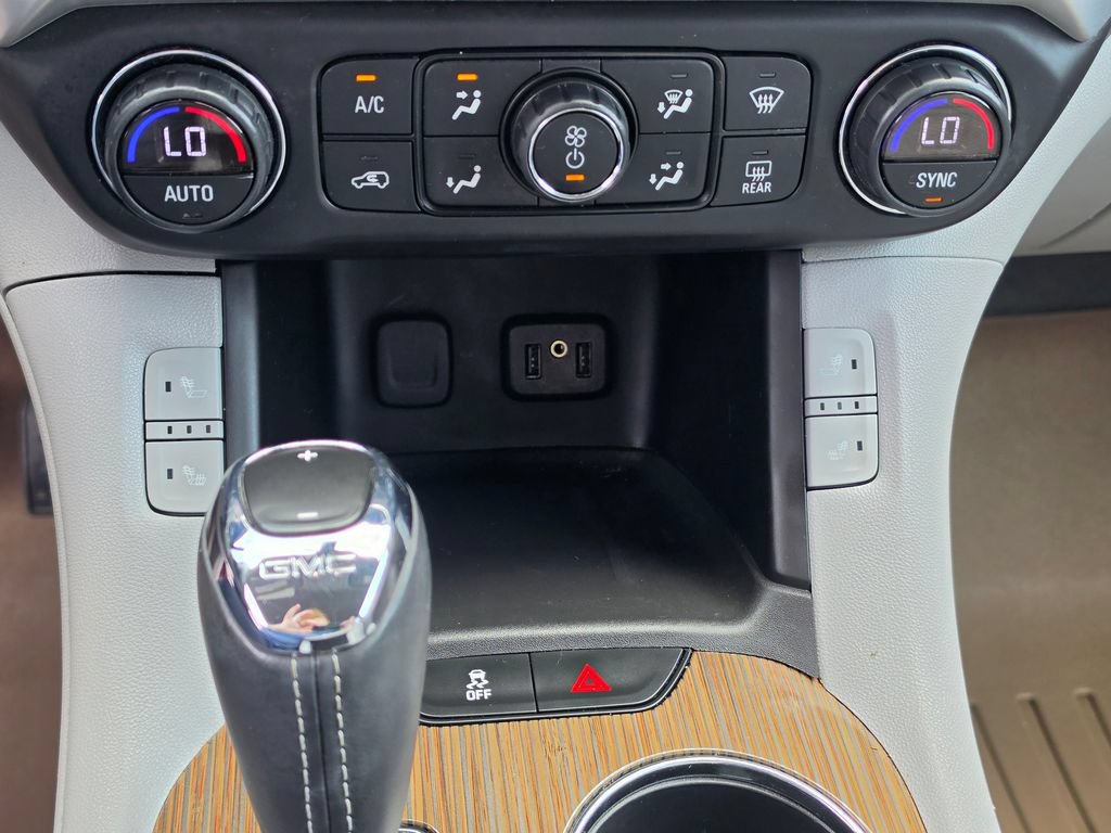 Used 2018 GMC Acadia SLE w/ Driver Alert Package I FWD image 26