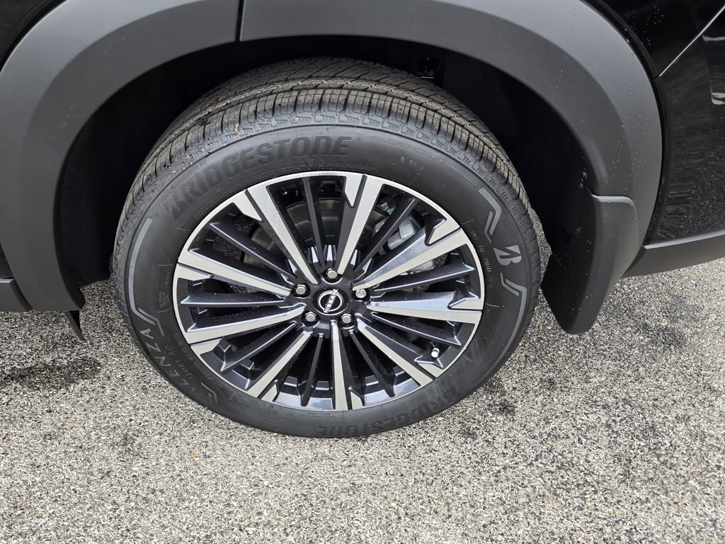 New 2026 Nissan Pathfinder Platinum w/ Cargo Package image 9