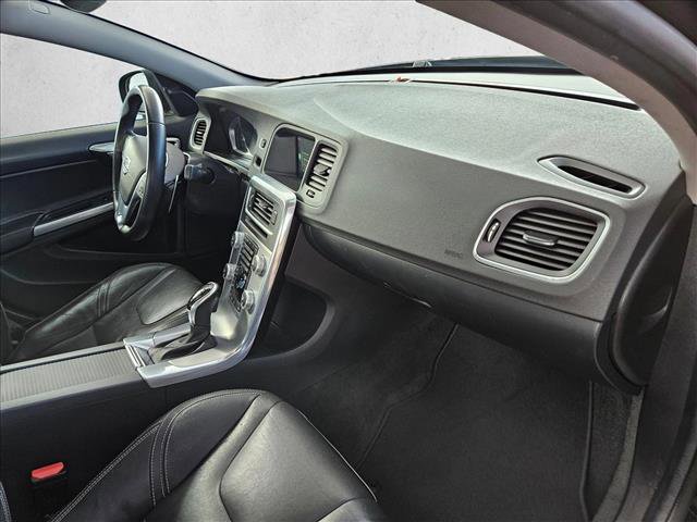 Used 2017 Volvo S60 T5 Dynamic w/ Vision Package image 23