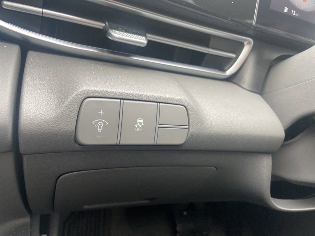 New 2024 Hyundai Elantra SEL w/ Convenience Package image 25