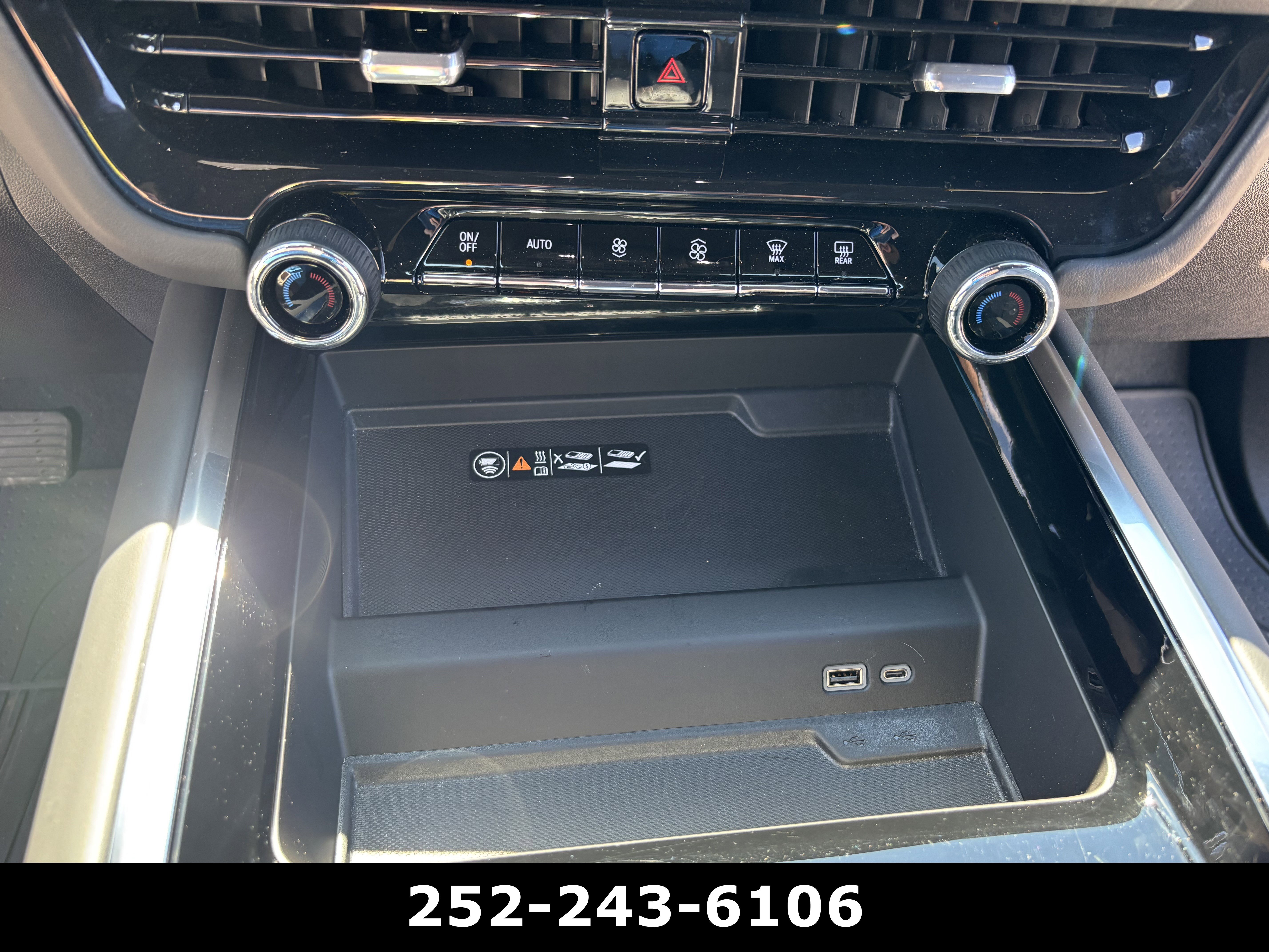 Used 2025 Chevrolet Tahoe High Country AWD/4WD image 42