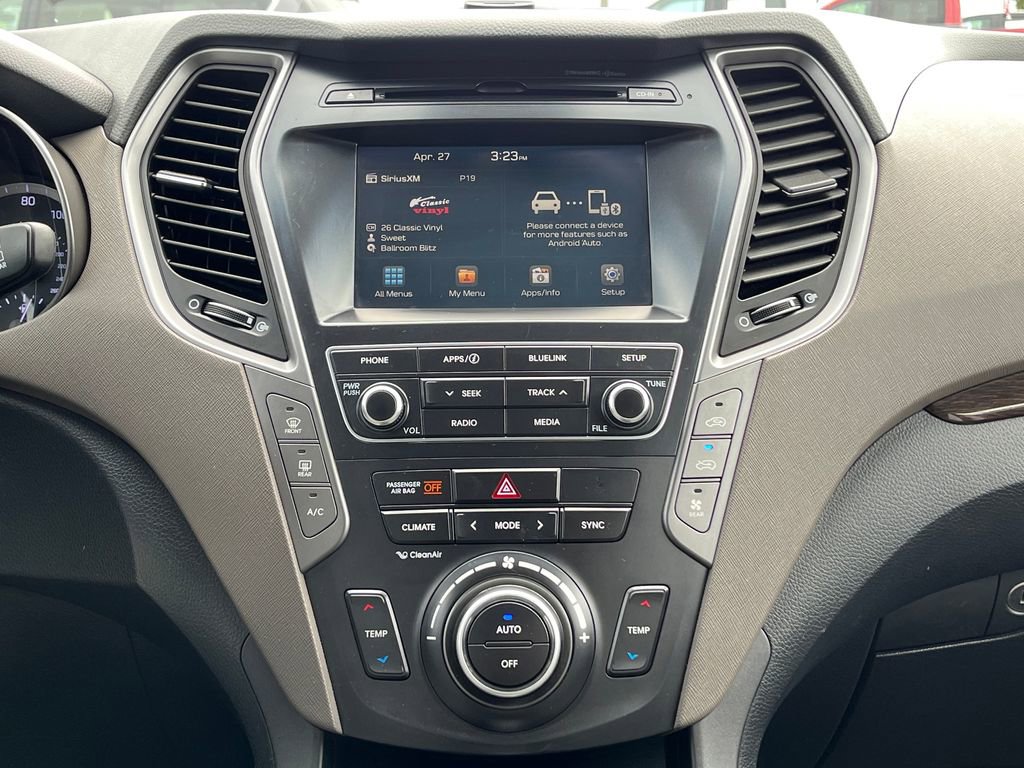 Used 2017 Hyundai Santa Fe SE w/ Cargo Package AWD/4WD image 25