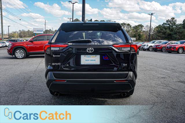 Used 2019 Toyota RAV4 LE image 14