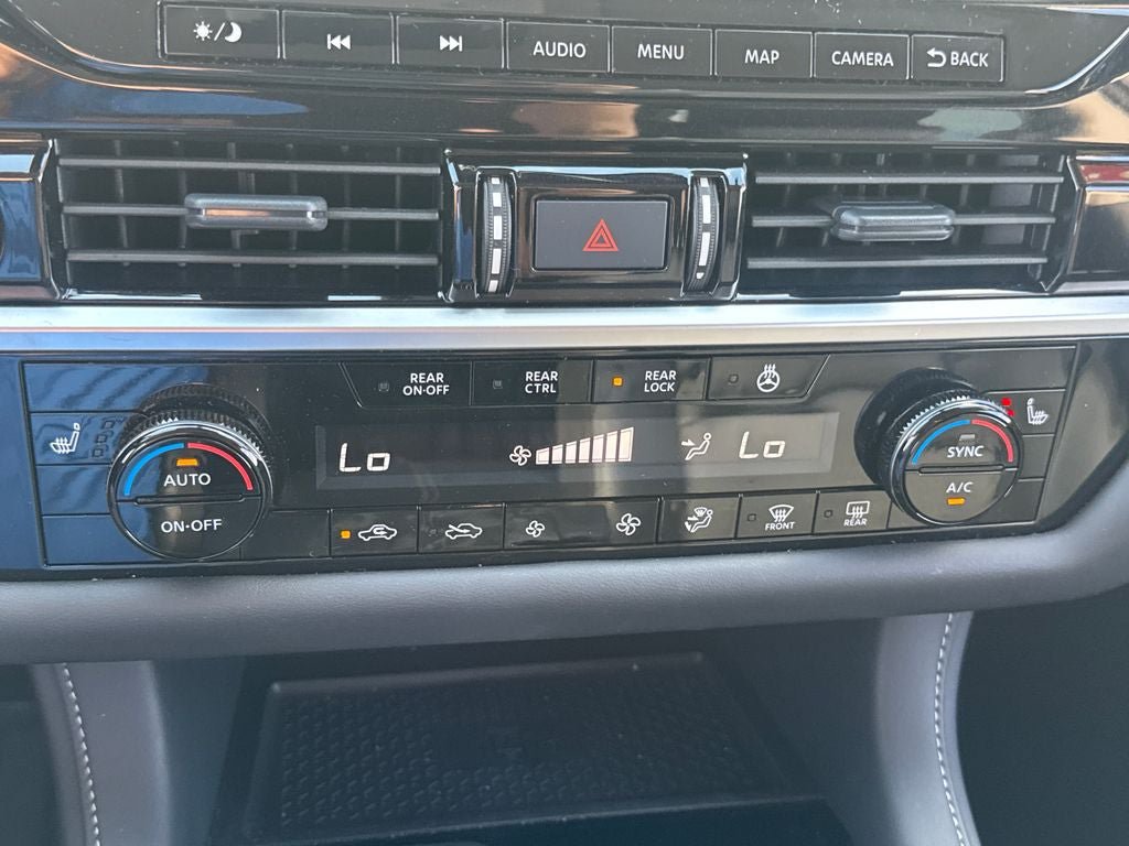 Used 2025 Nissan Pathfinder SL w/ Cargo Package FWD image 21