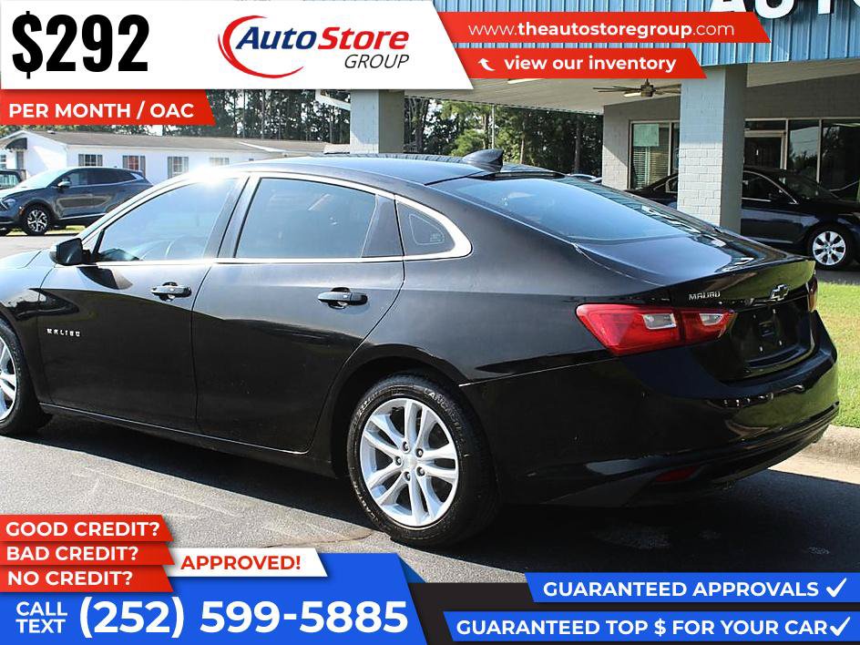 Used 2017 Chevrolet Malibu LT w/ Leather Package FWD image 8