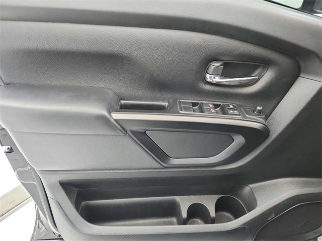 Used 2023 Nissan Titan SV w/ SV Convenience Package image 30