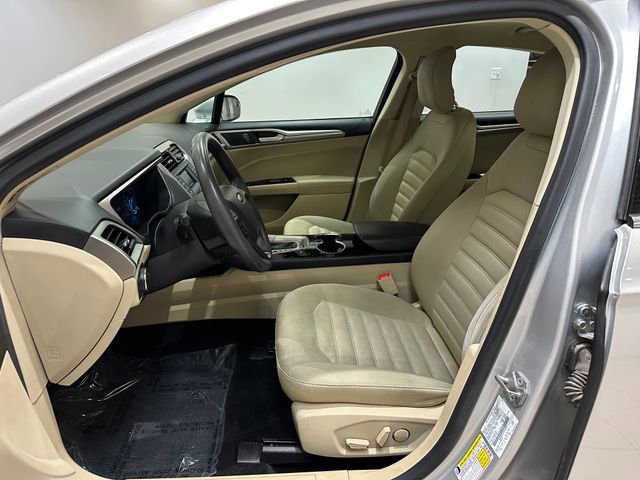 Used 2015 Ford Fusion SE FWD image 5