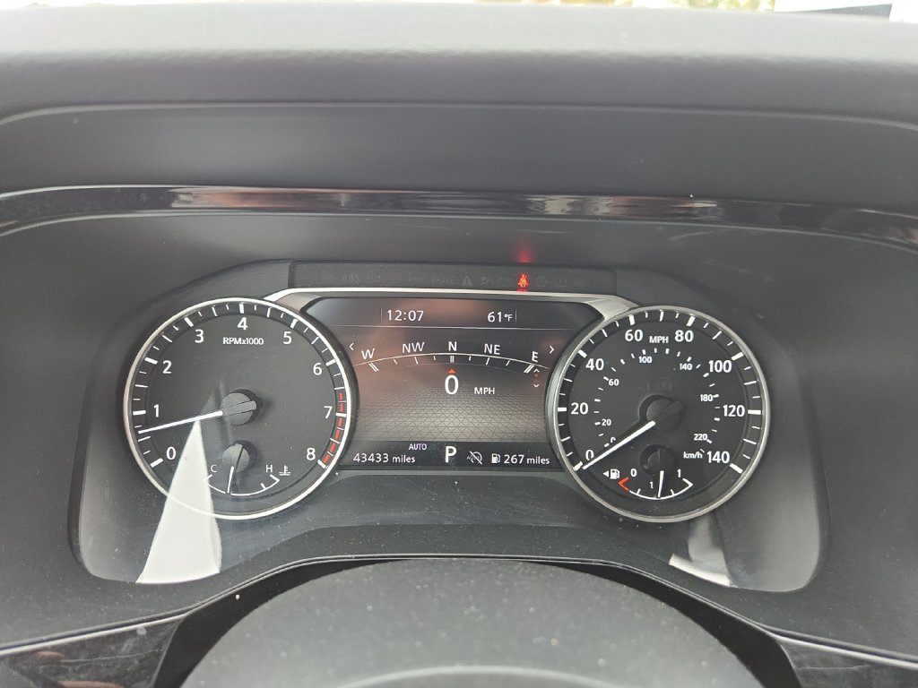 Used 2025 Nissan Pathfinder SL AWD/4WD image 21