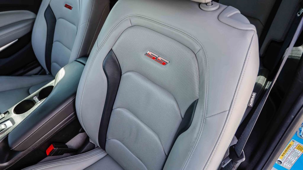 Used 2023 Chevrolet Camaro SS RWD image 30