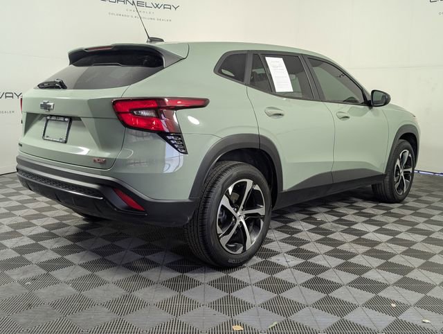 Certified 2024 Chevrolet Trax RS w/ Driver Confidence Package image 8