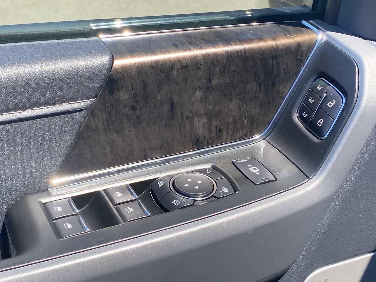 Used 2024 Ford F350 Lariat w/ Sport Appearance Package AWD/4WD image 13