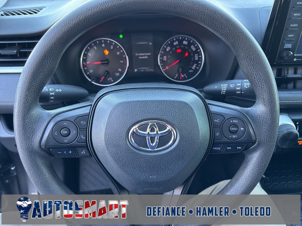 Used 2022 Toyota RAV4 LE image 19