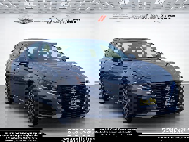 Used 2023 Nissan Altima 2.5 SV