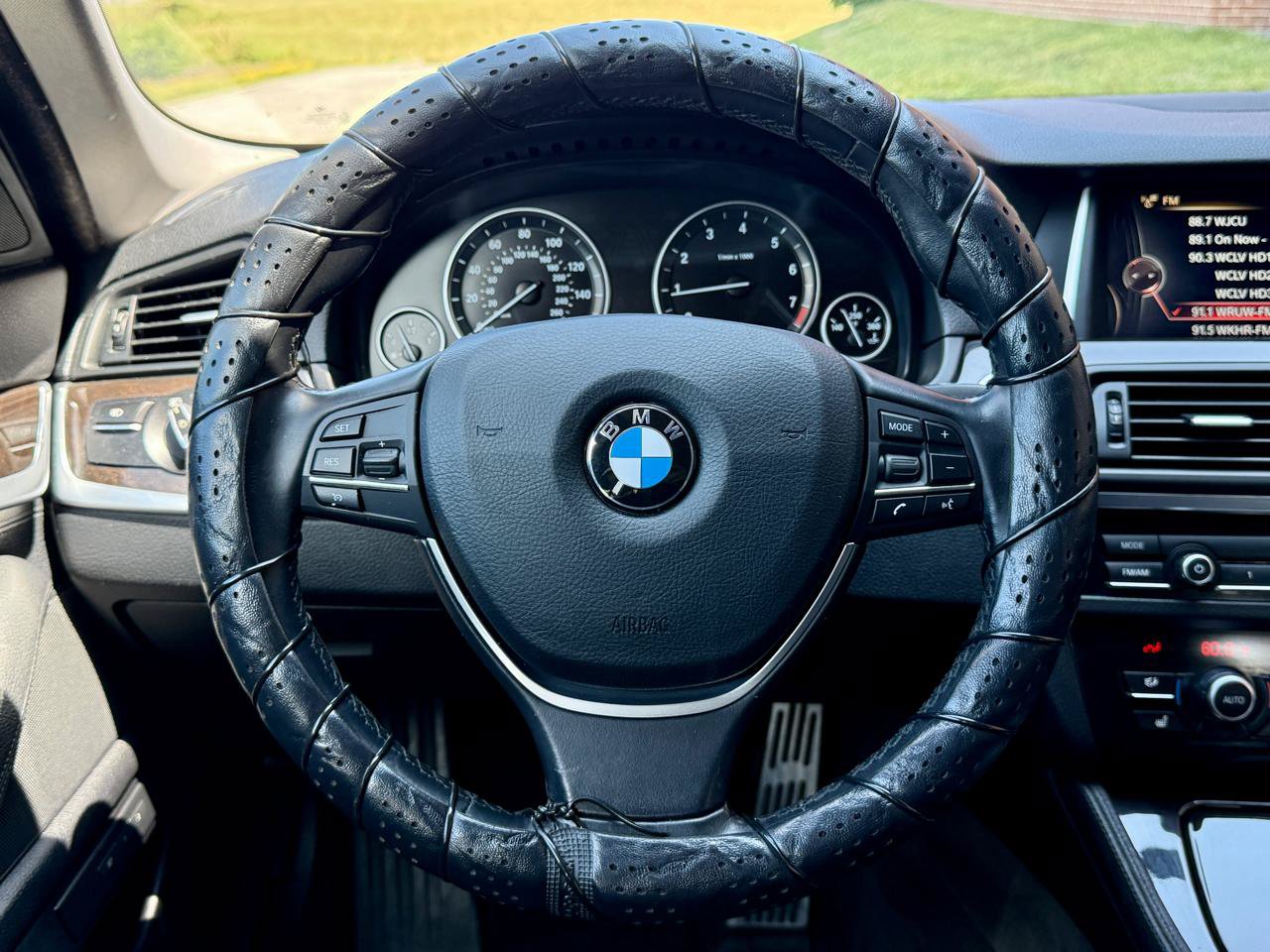 Used 2015 BMW 528i xDrive Sedan AWD/4WD image 23