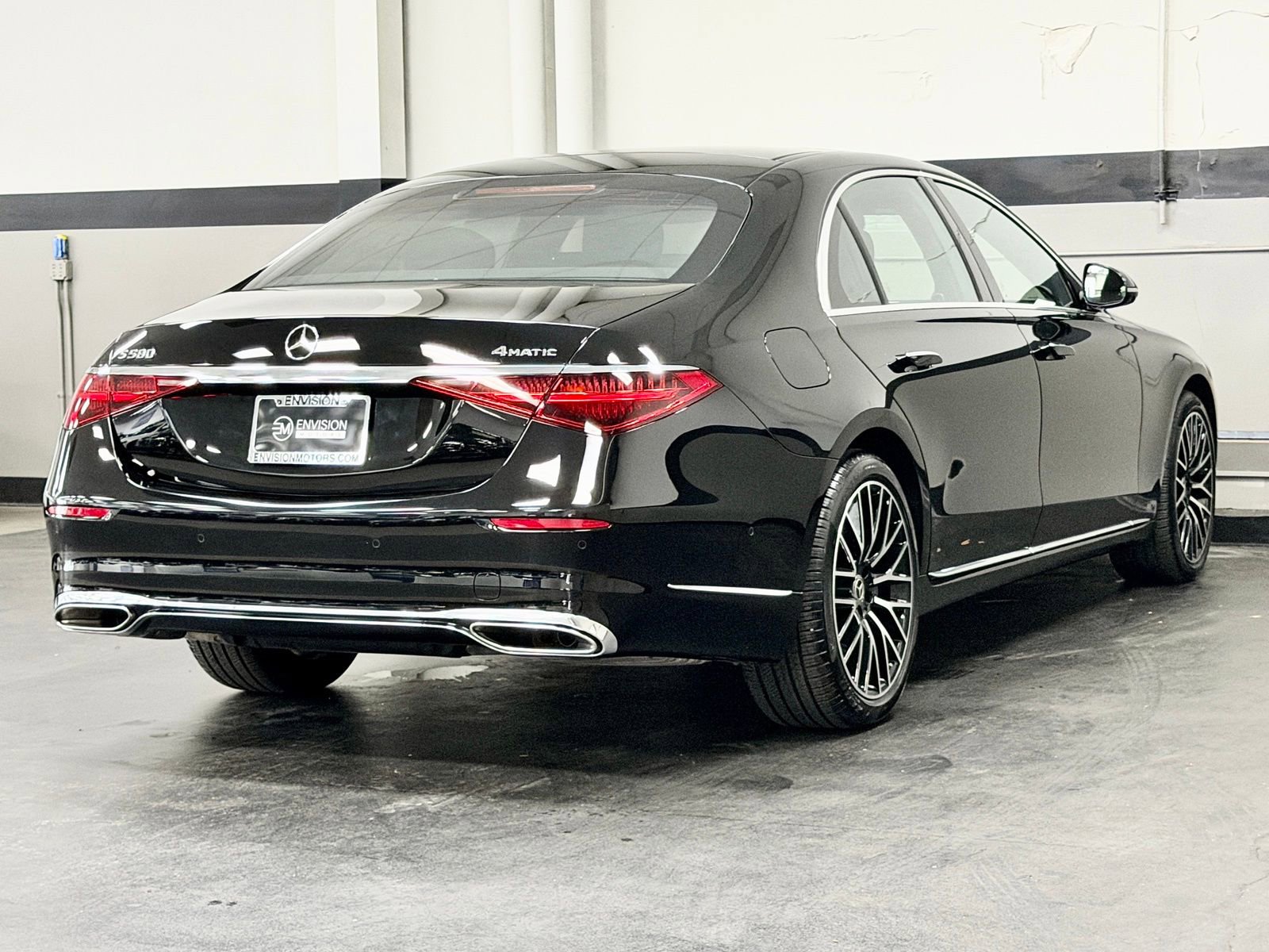 Used 2025 Mercedes-Benz S 580 4MATIC Sedan image 12