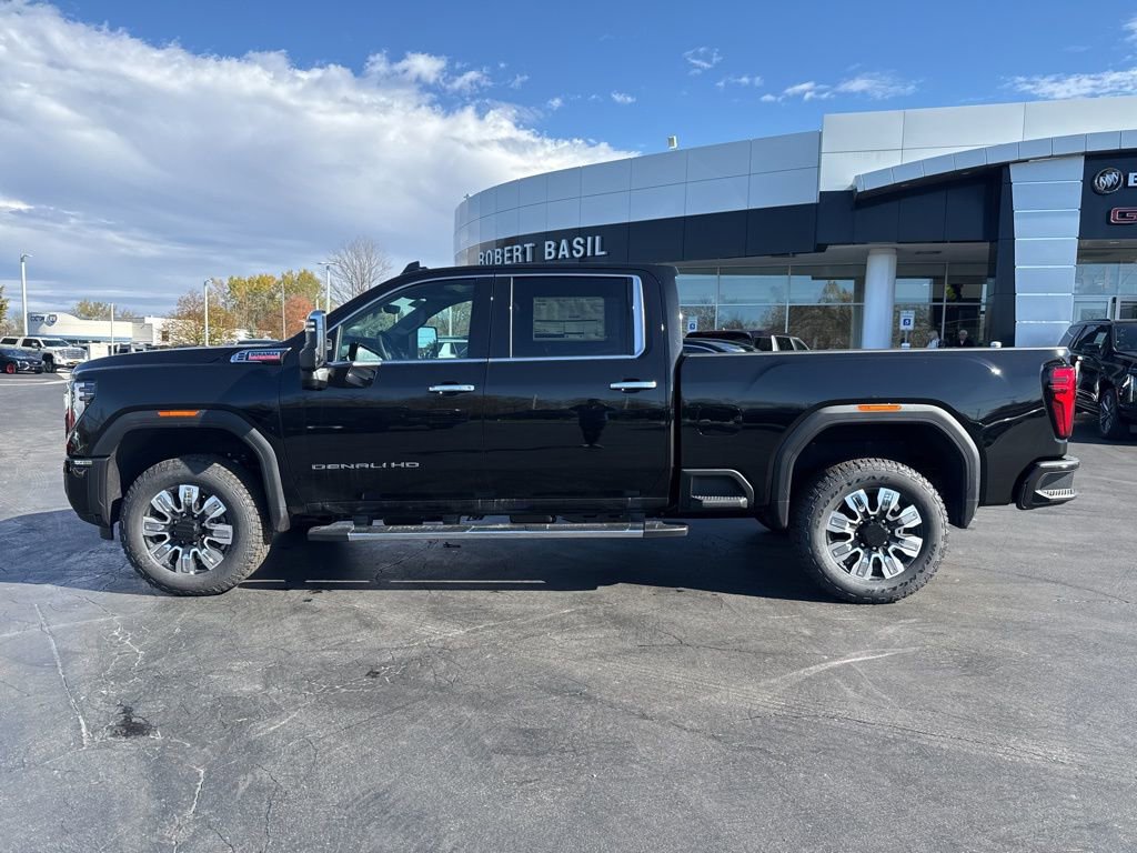 New 2026 GMC Sierra 2500 Denali w/ Denali Reserve Package image 7