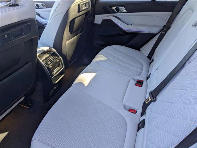 Used 2023 BMW X5 xDrive40i w/ Premium Package image 19
