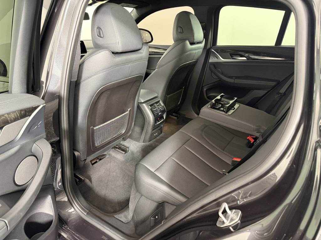 Used 2020 BMW X4 M40i w/ Premium Package image 19