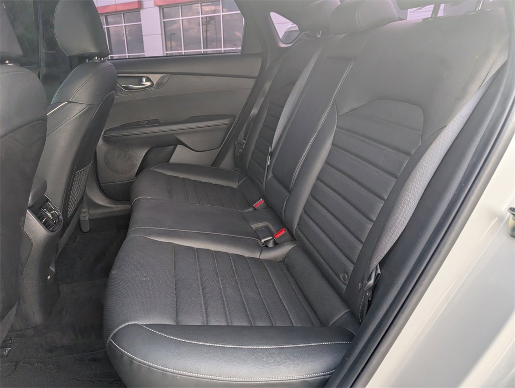 Used 2023 Kia Forte GT-Line w/ GT-Line Premium Package image 30