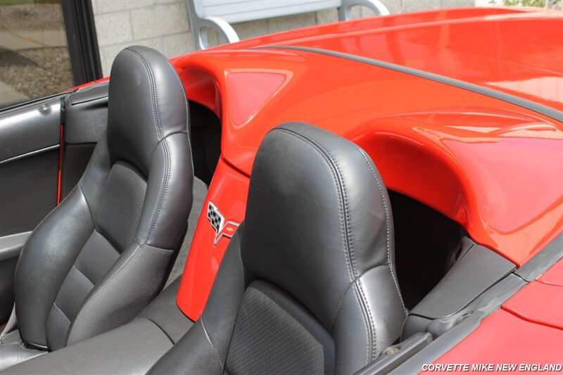 Used 2007 Chevrolet Corvette Convertible w/ Preferred Equipment Group RWD image 11