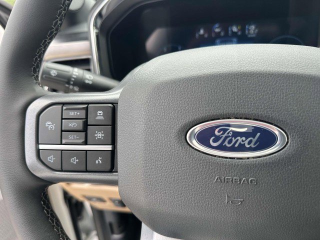 New 2025 Ford F250 Lariat w/ Lariat Ultimate Package AWD/4WD image 25