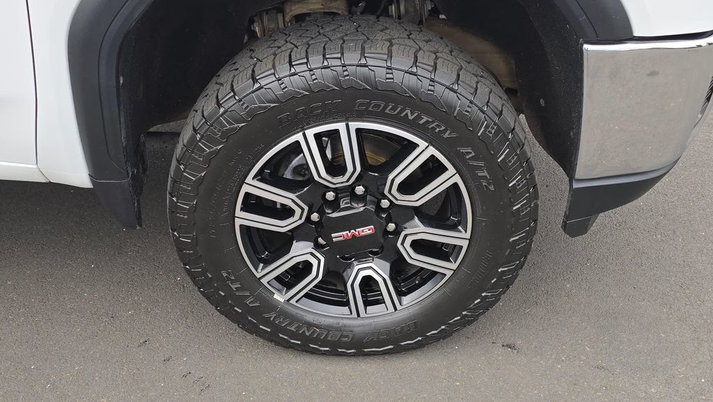 Used 2021 GMC Sierra 3500 4x4 Crew Cab w/ Gooseneck/5TH Wheel Package image 9