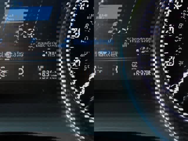 Used 2020 Toyota Camry LE image 24